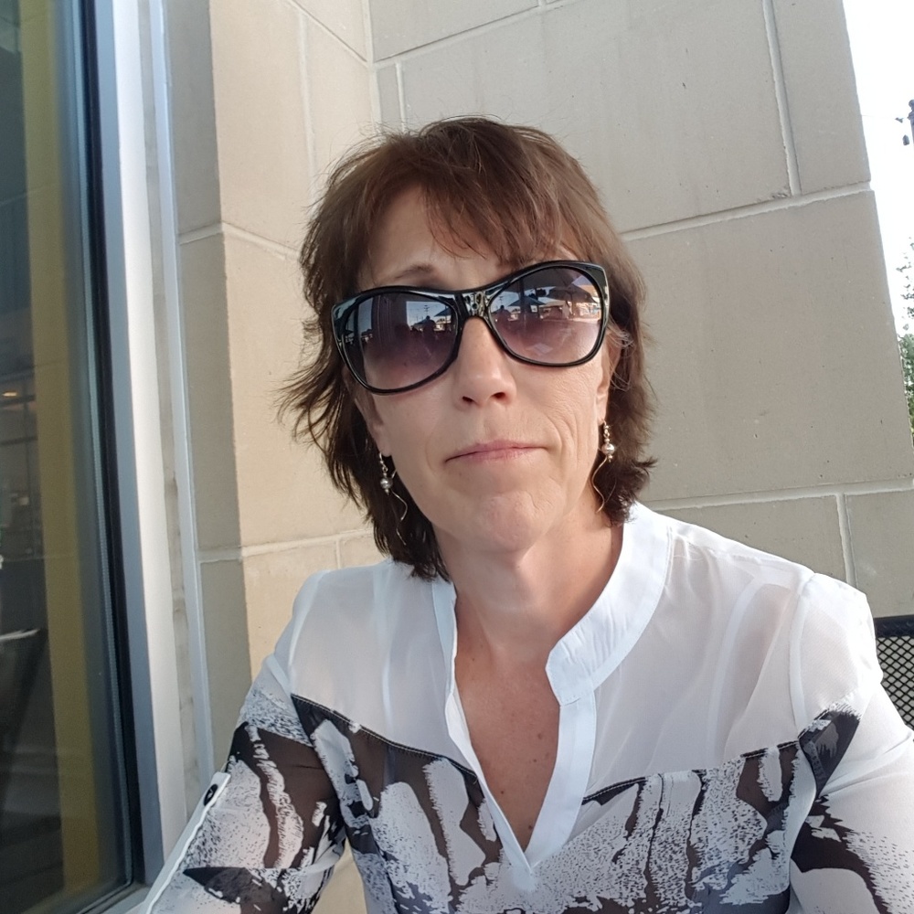 Meet your Posher, Cheryl